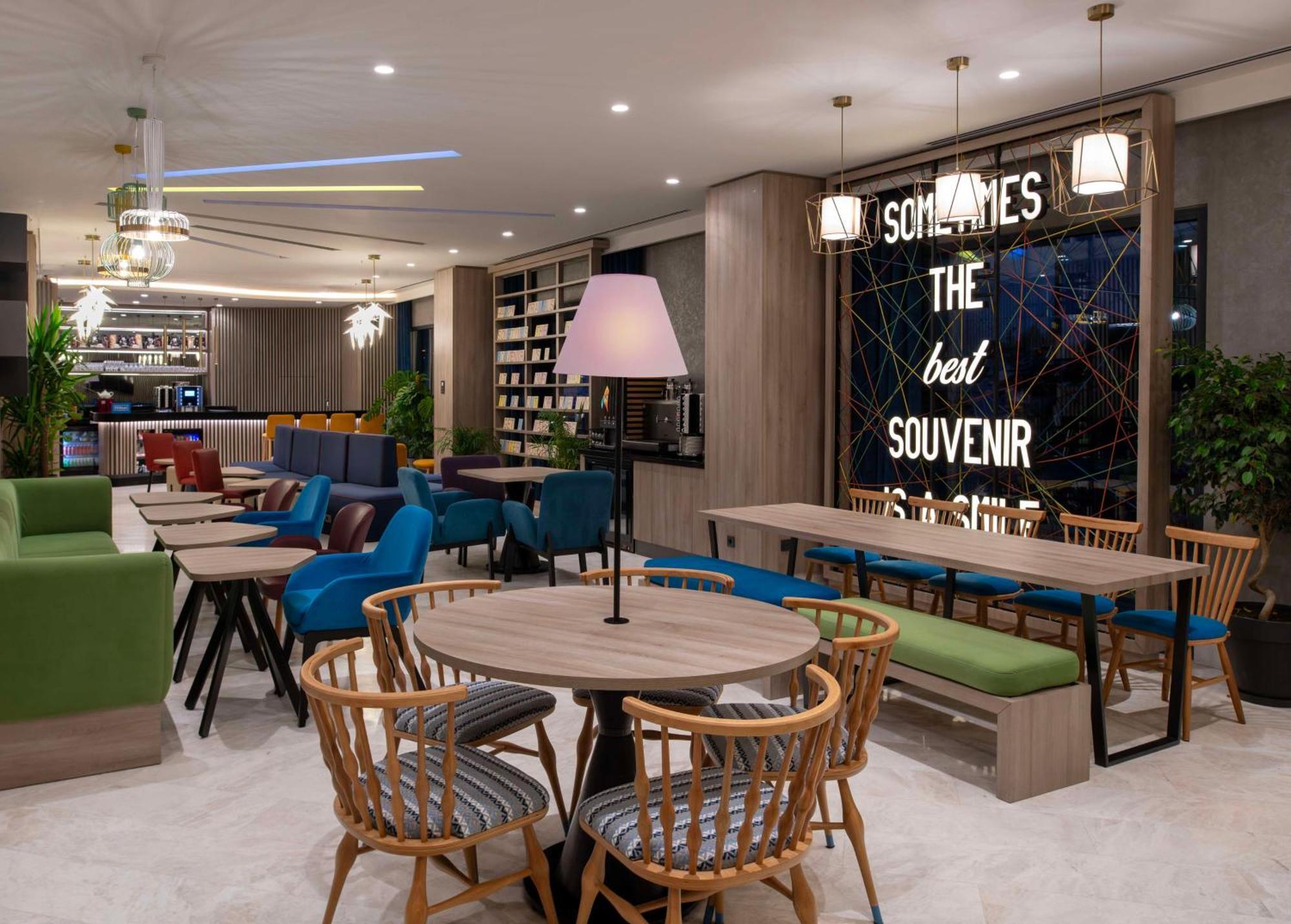 Hampton By Hilton Istanbul Merter Eksteriør billede